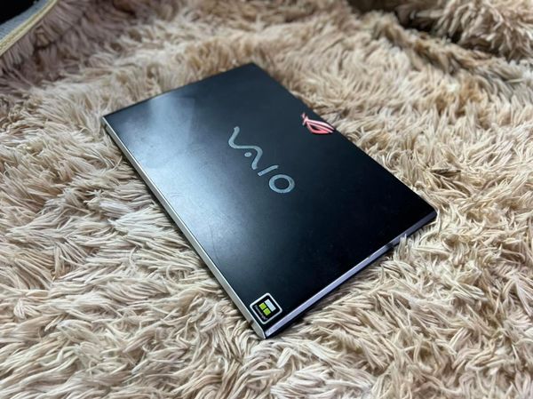 Laptop Sony Vaio Pro 13 SVP13213SGB (Core i5 4200U, RAM 8GB, 128GB, Intel HD Graphics 4400, 13.3 inch FullHD cảm ứng)
