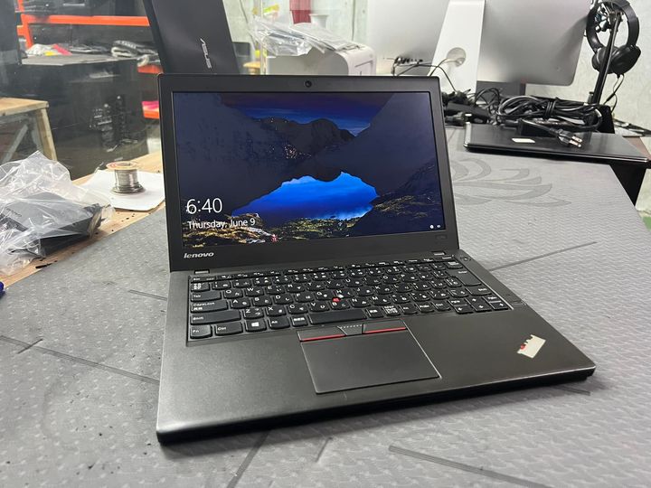 Lenovo ThinkPad X250 i7-5600U/ RAM 8GB/ SSD 128GB/ HD Graphics 5500/ 12.5 INCH HD